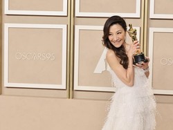 Foto: 12 Artis Ini Pantas Raih Piala Oscars 2023 untuk Berbusana Terbaik