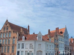 Ulah Turis Jadikan Batu Jalanan Oleh-oleh Bikin Dewan Kota Bruges Murka