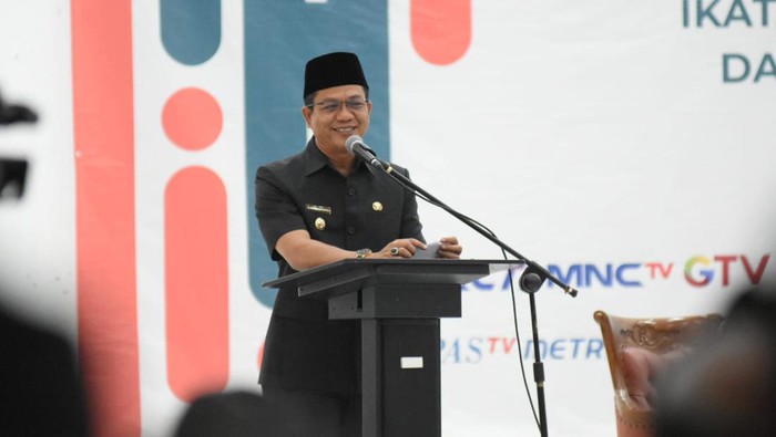 Bupati Bandung Dadang Supriatna.