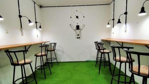 Banyak coworking space bermunculan. Terutama di kota-kota besar seperti Surabaya.