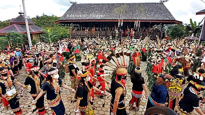 Ilustrasi Masyarakat Adat Nasional Ilustrasi Masyarakat Adat Nasional