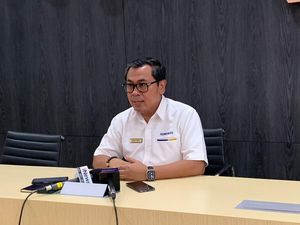 DPR Sebut Sri Mulyani Cawe-cawe Anggaran Jalan Rusak, Ini Pembelaan Stafsus
