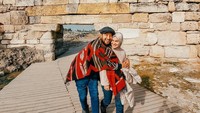 Ammar Zoni bahkan menangis karena menahan rindu dengan keluarganya. Foto: Instagram @_irishbella_