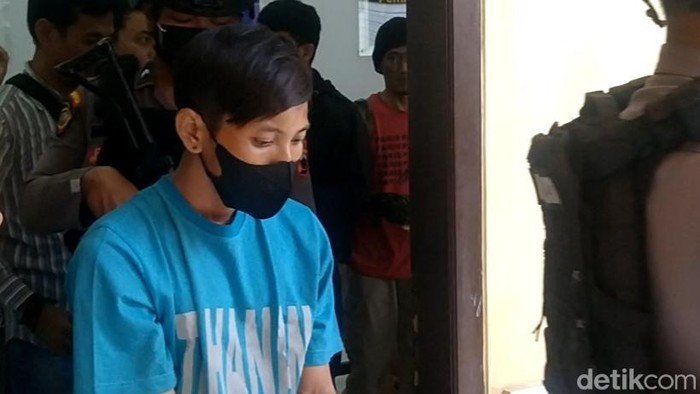 Khaerul Anam (28)  ayah yang membanting bayinya hingga tewas di Pemalang, Senin (13/3/2023).