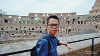 Di dalam Koloseum