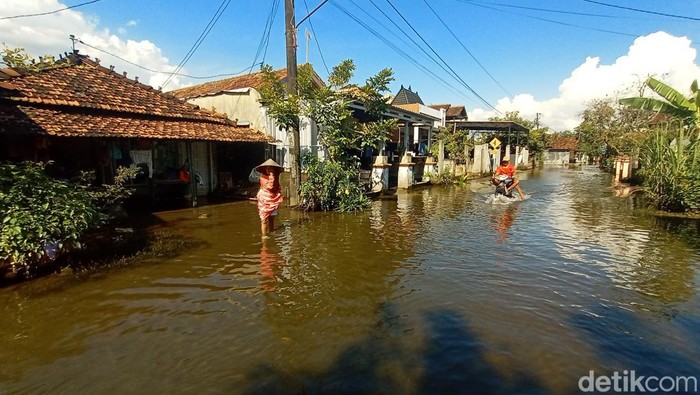 Kondisi genangan banjir di Desa Payaman Kecamatan Mejobo, Senin (13/3/2023).