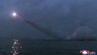Korean Central News Agency (KCNA) menyebut peluncuran yang dilakukan pada Minggu (12/3) waktu setempat itu mengonfirmasikan keandalan sistem persenjataan itu dan menguji coba operasi ofensif bawah laut untuk unit kapal selam dari pasukan penangkal nuklir Korut.
