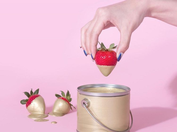 Kreatif! 10 Seni Visual Keren Ini Dibuat Pakai Buah dan Makanan