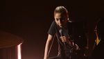 Penampilan Lady Gaga di Oscar 2023: Kaos dan Jeans Sobek