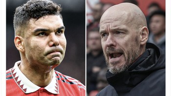 Karena Casemiro dikartu merah, MU harus bermain dengan 10 pemain dan ditahan Southampton yang saat ini ada di juru kunci. Foto: Twitter