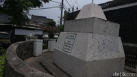 Di sekitar monumen ini dulunya terdapat tragedi bersejarah, yakni penyerbuan KH Ibrahim dan Abuya Hatim yang menyerang markas pasukan NICA. Atas penyerbuan itu, memakan korban 189 orang korban jiwa yang gugur di tempat tersebut.