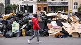 Duh, Aksi Mogok Pekerja Bikin Sampah Menumpuk di Kota Paris