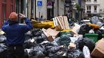 Duh, Aksi Mogok Pekerja Bikin Sampah Menumpuk di Kota Paris