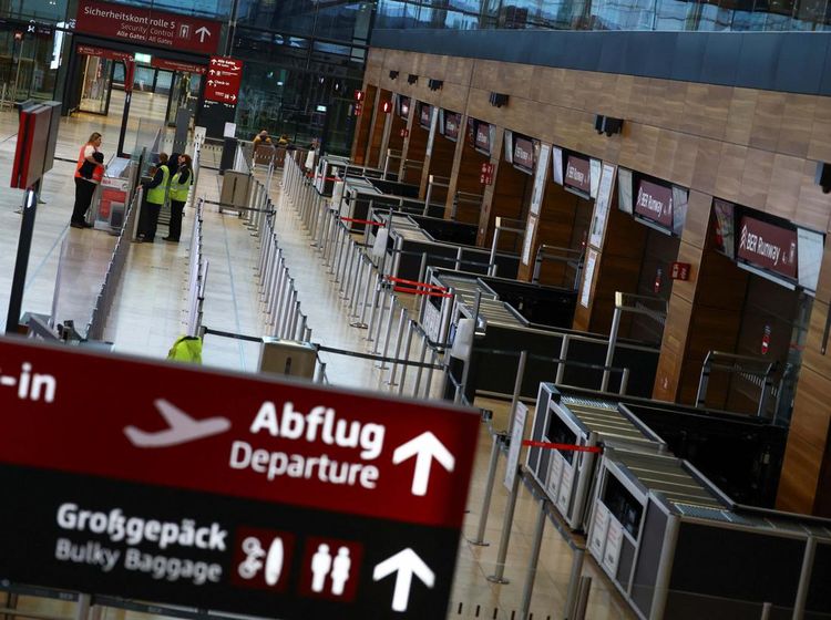 Pekerja Mogok Kerja, Begini Suasana di Bandara Berlin