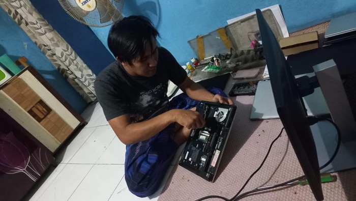 Permana Dwi Cahya, disabilitas dengan ragam profesi.