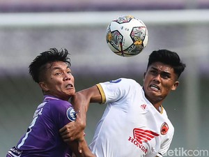 Diwarnai Kartu Merah, Persita vs PSM Tuntas 0-0