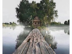 Potret Bangunan Terbengkalai, Seram dan Misterius