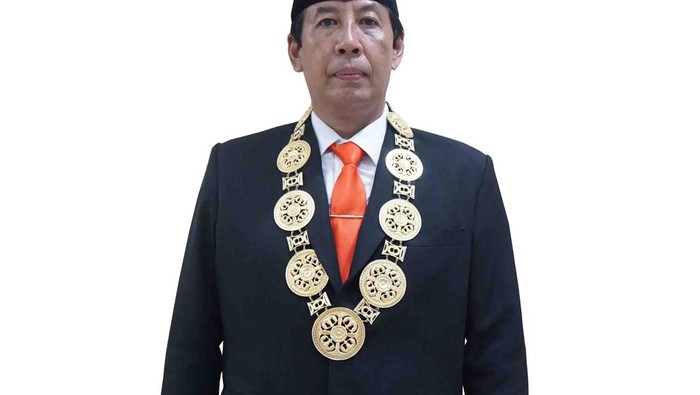 Rektor Universitas Udayana (Unud) I Nyoman Gde Antara. (unud.ac.id)
