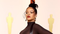 Pendiri Fenty Beauty mencuri perhatian di Oscar 2023 dengan gaya yang layak mendapat penghargaan.  Foto: Getty Images/Arturo Holmes