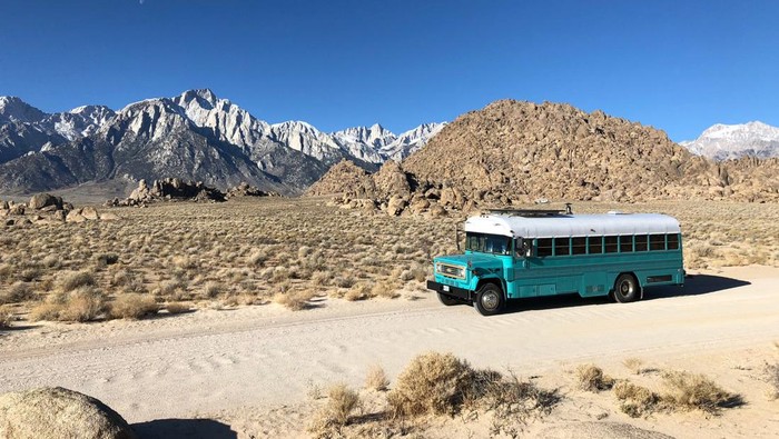 Saat Bus Pengangkut Napi Disulap Jadi Tempat Tinggal Bus bekas pengangkut tahanan penjara disulap jadi tempat tinggal berbiaya US$ 26 ribu. Seperti apa bentuknya?