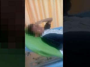 Rintihan Anak SD yang Dibacok Teman Saat Main Bola