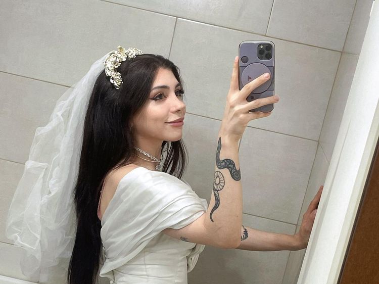 Potret Wanita yang Viral Nikahi Diri Sendiri, Baru Sehari Sudah Ingin Cerai