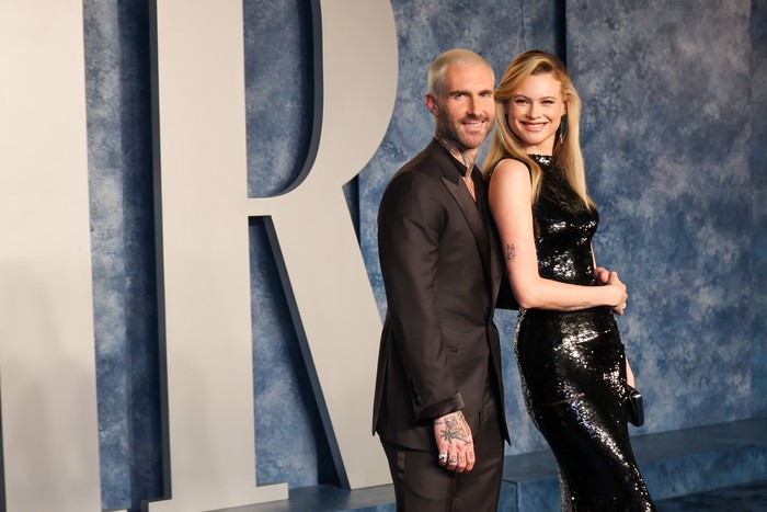 BEVERLY HILLS, CALIFORNIA - MARCH 12: (L-R) Adam Levine and Behati Prinsloo attend the 2023 Vanity Fair Oscar Party Hosted By Radhika Jones at Wallis Annenberg Center for the Performing Arts on March 12, 2023 in Beverly Hills, California. (Photo by Amy Sussman/Getty Images)