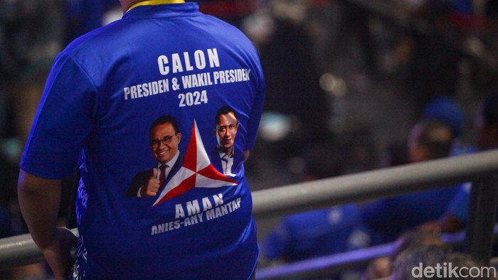 Ketum Partai Demokrat (PD) Agus Harimurti Yudhoyono (AHY) memberikan pidato politik seputar isu nasional sampai Pemilu 2024. Ribuan kader PD menyaksikan pidato AHY.
