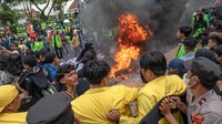 Dalam aksinya tersebut, Geram Jateng melakukan orasi dan menyerukan sejumlah tuntutan kepada pemerintah.