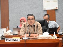 Waka Komisi II DPR Nilai Tensi Pilgub Jakarta Rendah karena Bebas Isu SARA