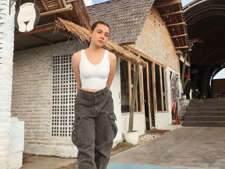 5 Potret Dosma Hazenbosch, Pesinetron Berdarah Belanda yang Selalu Dapat Peran Antagonis