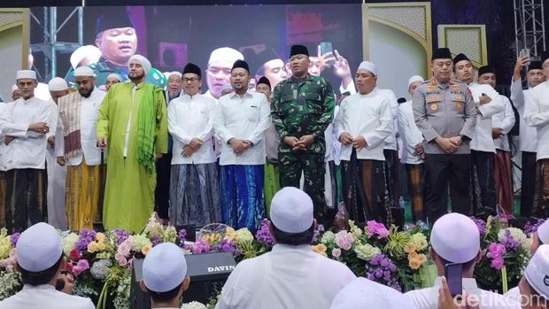 Habib Syech Gresik