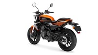 Sementara remnya menggunakan cakram tunggal dengan kaliper 4 piston di depan dan belakang. Harley-Davidson akan bersaing dengan beberapa model di kelasnya seperti Royal Enfield Meteor 350 dan Honda Hness CB350. Apakah Harley-Davidson X 350 juga akan dibawa ke Indonesia? Foto: Dok. Motorcycle
