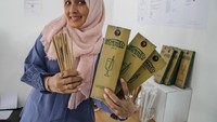 Rumah produksi Agro Borneo membuat inovasi sedotan dari tanaman purun yang telah dipasarkan ke sejumlah daerah seperti Jakarta, Surabaya, Bali, dan Malang dengan harga jual Rp12 ribu per bungkus sekaligus untuk mengkampanyekan sedotan ramah lingkungan.   