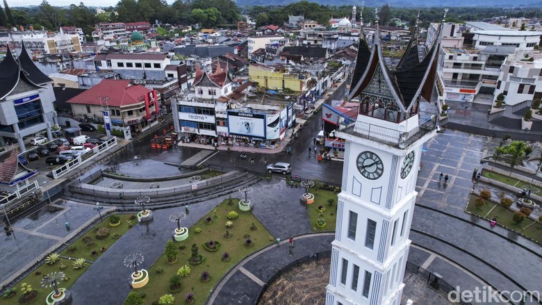 Jam Gadang di Bukittinggi Jam Gadang di Bukittinggi