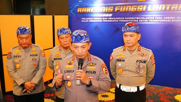 Kapolri Jenderal Listyo Sigit Prabowo dalam Rakernis Korlantas Polri 2023 di Bandung, Jawa Barat, Selasa (14/3/2023).Kapolri Jenderal Listyo Sigit Prabowo dalam Rakernis Korlantas Polri 2023 di Bandung, Jawa Barat, Selasa (14/3/2023).