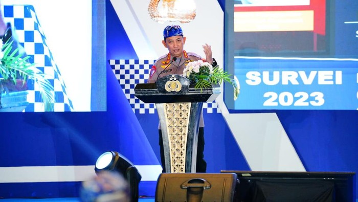 Kapolri Jenderal Listyo Sigit Prabowo dalam Rakernis Korlantas Polri 2023 di Bandung, Jawa Barat, Selasa (14/3/2023).Kapolri Jenderal Listyo Sigit Prabowo dalam Rakernis Korlantas Polri 2023 di Bandung, Jawa Barat, Selasa (14/3/2023).