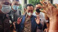 Kepala Bea-Cukai Makassar Andhi Pramono tiba di KPK, Jakarta, Selasa (14/3/2023).  