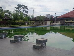 Gegara Hujan, Warna Air Kolam Renang untuk Atlet Keruh