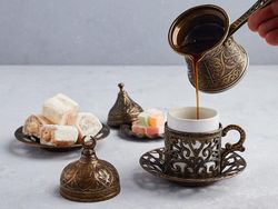 7 Budaya Minum Kopi Paling Unik di Dunia yang Masih Dilestarikan