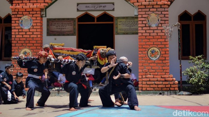 Lisung Ngamuk Sukabumi.
