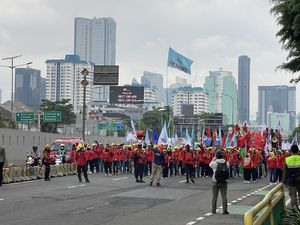 Buruh Bakal Turun ke Jalan Buntut Aturan Eksportir Pangkas Gaji 25%