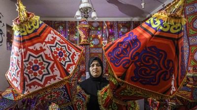 Melihat Pembuatan Fanous, Lentera Khas Ramadan