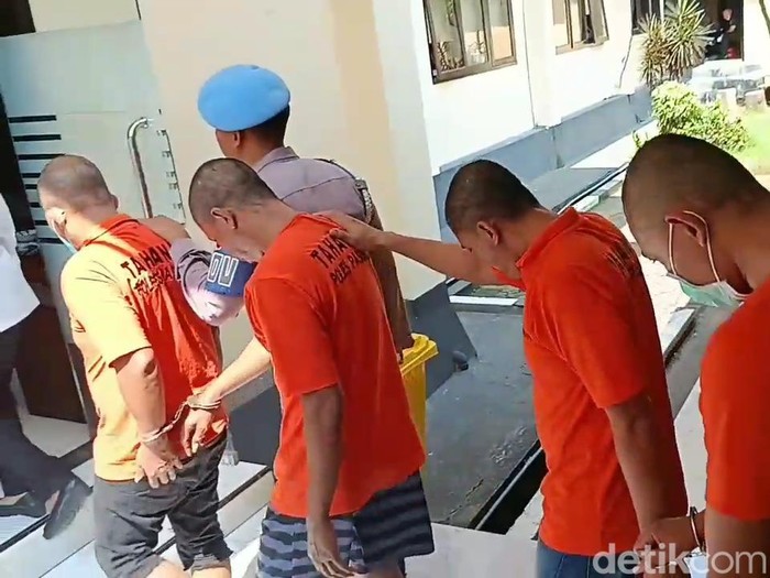 Muncikari Tretes Pasuruan