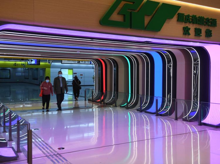 Penampakan Stasiun Metro di China yang Futuristik Abis