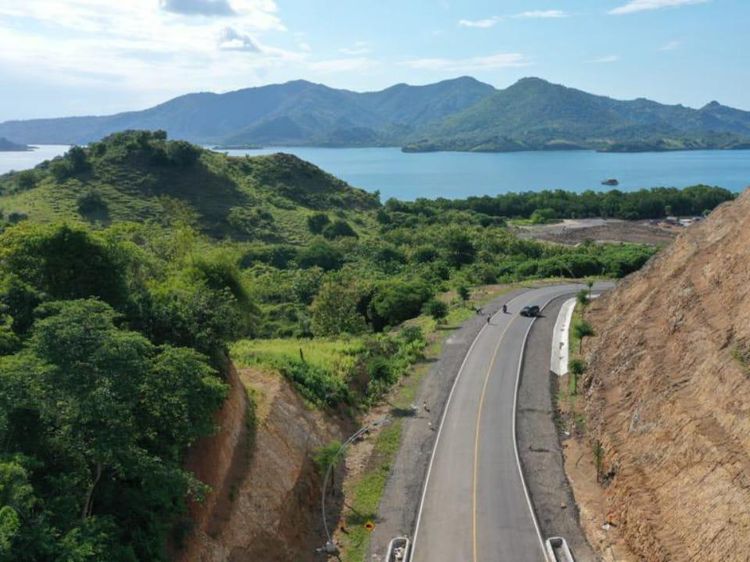 Jalan Labuan Bajo-Golo Mori Dibuka, Waktu Tempuh Jadi 30 Menit