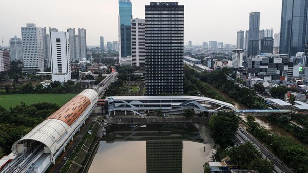 Penampakan Terkini Proyek LRT Jabodebek, Siap Operasi Juli Mendatang