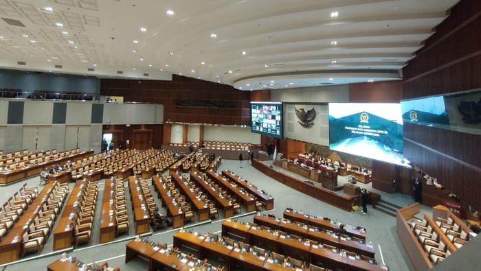 Rapat paripurna (Rapur) ke-18 Masa Persidangan IV tahun 2022-2023
