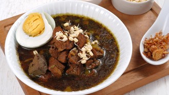 Resep Rawon Daging Sapi Khas Jawa Timur yang Otentik, Kuahnya Pekat!