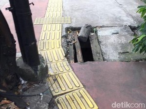 #SaveSiJalurKuning, Anggota Dewan: Guiding Block Jl Dewi Sartika Bahaya!